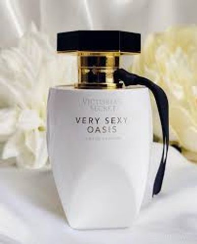 Nước hoa Victoria's Secret Very Sexy Oasis Edp 100ml - Hương thơm quyến rũ từ trái cây và hoa cỏ, thiết kế sang trọng, hoàn hảo cho những dịp đặc biệt.