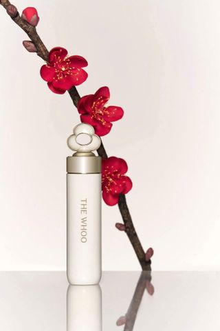 Son Dưỡng Môi Đông Y The Whoo Essential Lip Glow Balm - Dưỡng Ẩm Tự Nhiên, Giúp Môi Căng Mọng và Quyến Rũ