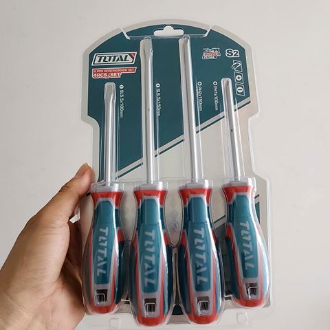 Bộ 4 Tua Vít Bake & Dẹp Total TKSDS0426 - Dụng Cụ Cầm Tay Chất Lượng Cao, Tay Cầm Nhựa Êm, Phù Hợp Sửa Chữa Gia Đình