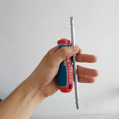 Bộ Tua Vít 2 Trong 1 TOTAL THT250266 Chất Liệu S2 - Dụng Cụ Sửa Chữa Gia Đình & Chuyên Nghiệp Siêu Bền, Thiết Kế Thông Minh