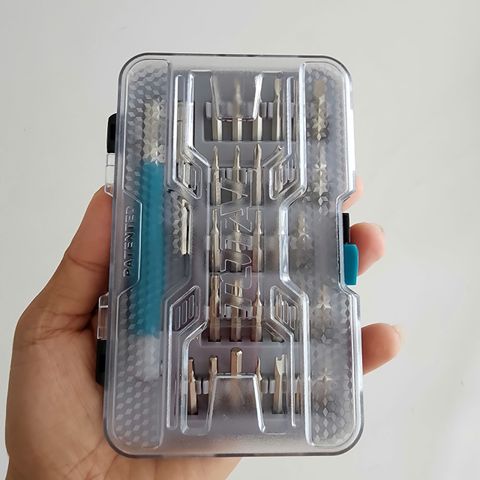 Bộ Tô Vít Sửa Điện Thoại 32 Chi Tiết Total THT250PS0321 - Đầu Vít Đa Dạng, Thép S2 Bền Chắc, Hộp Nhựa Gọn Gàng