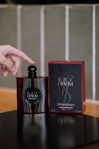 Nước Hoa Nữ YSL Yves Saint Laurent Black Opium Over Red EDP 90ml - Hương Hoa Cỏ Trái Cây Sang Trọng, Quyến Rũ cho Phụ Nữ