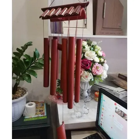 Chuông Gió Tre Đỏ Hình Mái Nhà - Trang Trí Phong Thủy Hành Mộc, Âm Thanh Dễ Chịu, Quà Tặng May Mắn Cho Gia Đình