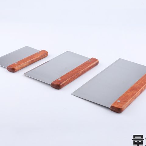 Dao Cắt Bột Cán Gỗ Nhỏ Gọn Tiện Dụng - Dụng Cụ Làm Bánh Chất Lượng Cao cho Nhà Bếp (TV334)