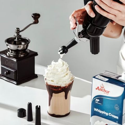 Bình Xịt Kem Tươi INOX Whipping Cream Chất Lượng Cao - Dụng Cụ Gia Dụng Nhà Bếp Tiện Lợi (TV241)