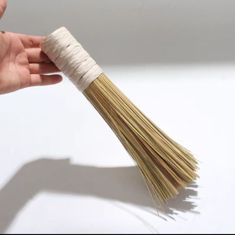 Chổi Tre Chùi Chảo Lớn - Cọ Nồi Chảo Sắt Chống Xước 28cm - Dụng Cụ Vệ Sinh Nhà Bếp Thông Minh và An Toàn (TV61)