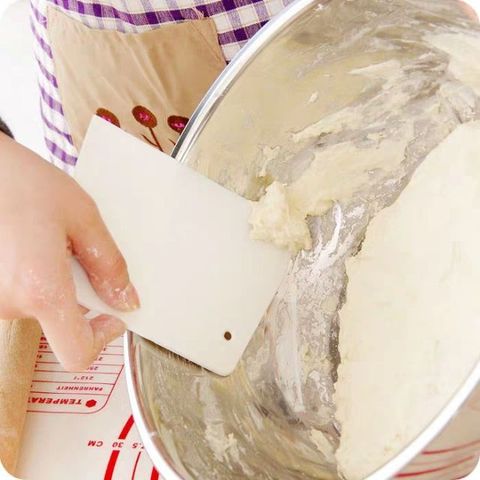 Dụng Cụ Cắt Bột Bằng Nhựa 3 Size GDP - Miếng Cắt Bột Tiện Lợi Cho Bếp Bánh, Phụ Kiện Nhà Bếp Chất Lượng Cao (TV333)