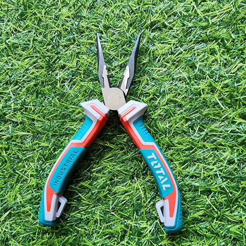 Kìm Mũi Nhọn 6 Inch Total THT220606 - Thép Hợp Kim, Tay Cầm Nhựa êm Ái, Dụng Cụ Cầm Tay Chất Lượng Cao Cho Thợ Sửa Chữa