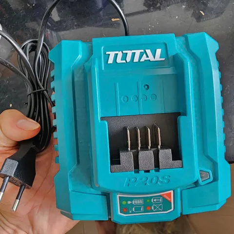 Đế sạc nhanh Total TFCLI20411 20V-4Ah - Sạc pin Lithium-Ion an toàn, hiệu suất cao, hàng chính hãng