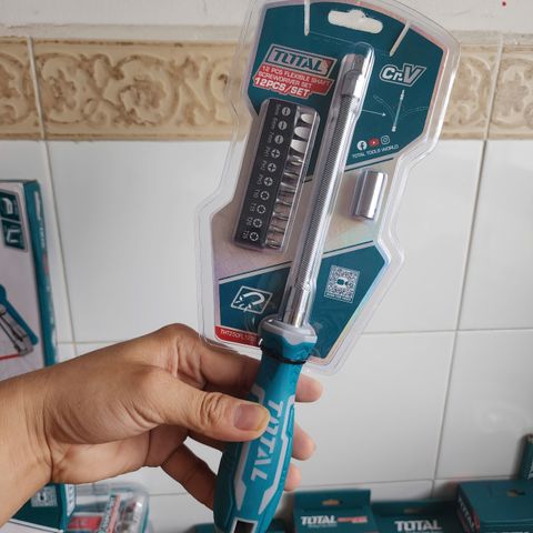 Bộ tuốc nơ vít linh hoạt 12 chi tiết Total THT250FL1206 - Dụng cụ sửa chữa đa năng chất lượng cao, mũi vít bền phù hợp cho gia đình