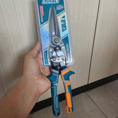 Kéo Cắt Tole 12 Inch Total THT525106 - Dụng Cụ Cầm Tay Chất Lượng Cao, Cắt Nhựa, Cao Su, Phù Hợp Mọi Công Việc