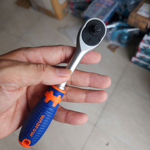 Cần Siết Đầu Tuýp 1/4