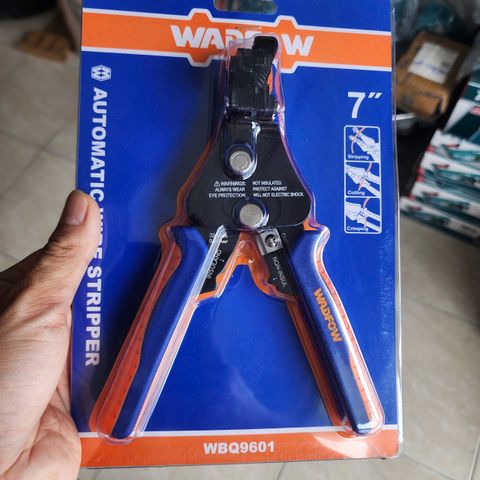 Kìm tuốt dây tự động 7 inch Wadfow WBQ9601 - Dụng cụ cầm tay chính hãng, tiện lợi cho thợ điện và sửa chữa gia đình.