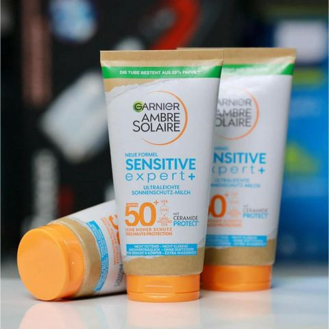 Kem Chống Nắng Garnier SPF50+ 200ml - An Toàn Cho Da Nhạy Cảm, Chống Nắng Hiệu Quả, Không Gây Dị Ứng, Xuất Xứ Đức