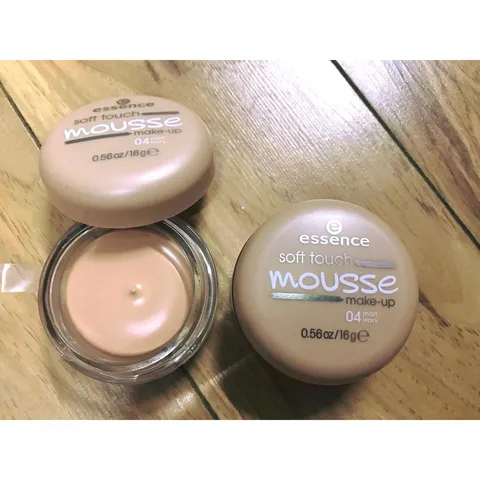 Phấn Mousse Essence 04 Dưỡng Ẩm - Lớp Nền Mịn Mỏng Tông Sáng - Sản Phẩm Hàng Đức Chính Hãng 16g
