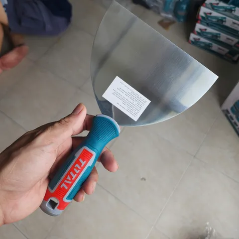 Xẻng Trát Sủi Hồ Total THT831506 150mm - Dụng Cụ Cầm Tay Bền Chắc, Phù Hợp Cho Thợ Xây Dựng và Cải Tạo Bề Mặt