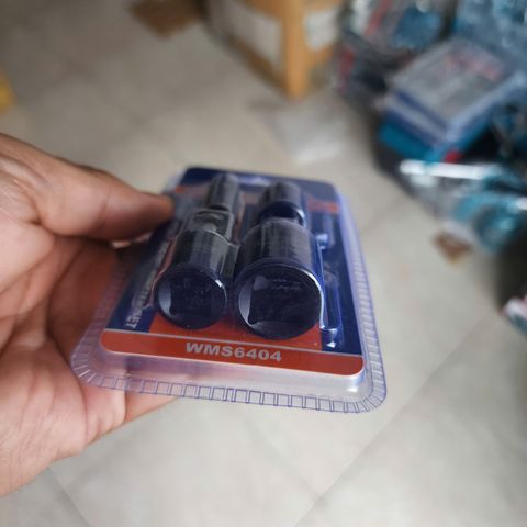 Bộ chuyển đầu nối tuýp Wadfow WMS6404 - Bộ 4 chi tiết chất liệu thép hợp kim bền bỉ, hỗ trợ sửa chữa ô tô và cơ khí linh hoạt