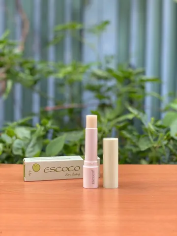 Son Dưỡng Dừa Escoco - Dưỡng Ẩm Sâu, Phục Hồi Môi, Thiết Kế Nhỏ Gọn, Chiết Xuất Tự Nhiên, Vitamin E