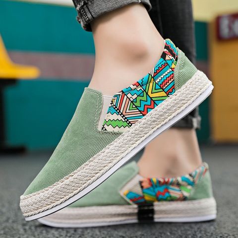 Giày Nam Slipon D910 Thoáng Khí - Giày Lười Phối Họa Tiết Thổ Cẩm, Thoải Mái, Kiêu Sa, Size 39-44