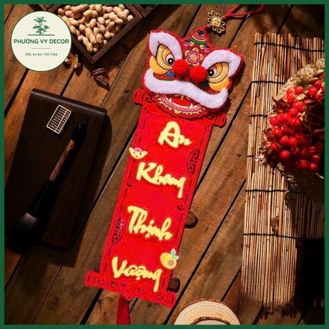 Cặp Liễn Nhung Đầu Lân 3D - Dây Treo Tết Trang Trí Phương Vy Decor - Chúc Mừng Năm Mới Đỏ Đẹp 18cm x 96cm