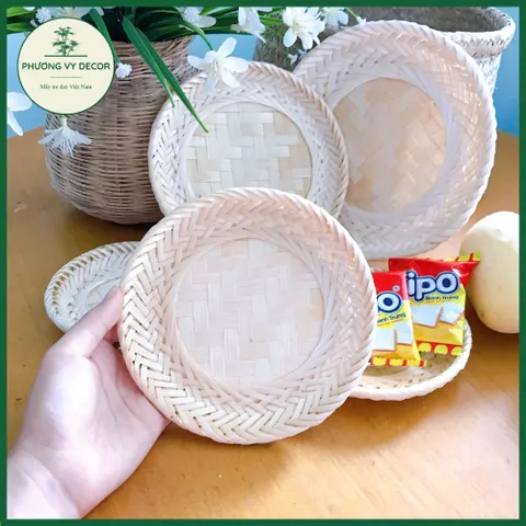 Khay tre hình tròn trang trí đựng bánh kẹo và đồ ăn - Phương Vy Decor, vật dụng đa năng cho bàn ăn và chụp ảnh thực phẩm đẹp mắt