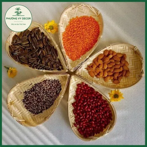 Mẹt tre hình lá trang trí đồ ăn - Đĩa đựng hạt, gia vị, phụ kiện chụp ảnh - Sản phẩm an toàn sức khỏe, kích thước đa dạng