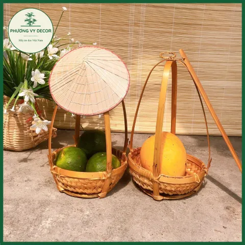 Quang Gánh Tre Trang Trí Cắm Hoa - Đồ Chơi Trẻ Em An Toàn, Kèm Nón Lá, Phù Hợp Để Bày Ngũ Quả Bàn Thờ Thần Tài