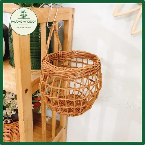 Giỏ mây đan treo tường cắm hoa, đựng hành tỏi, đồ chơi trang trí an toàn cho bé, thân thiện môi trường Phương Vy Decor