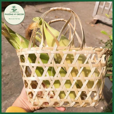 Giỏ Tre Nhỏ Xinh cho Bé - Làn Đi Chợ An Toàn và Phụ Kiện Chụp Ảnh Áo Dài Độc Đáo cho Trẻ Em Dưới 5 Tuổi