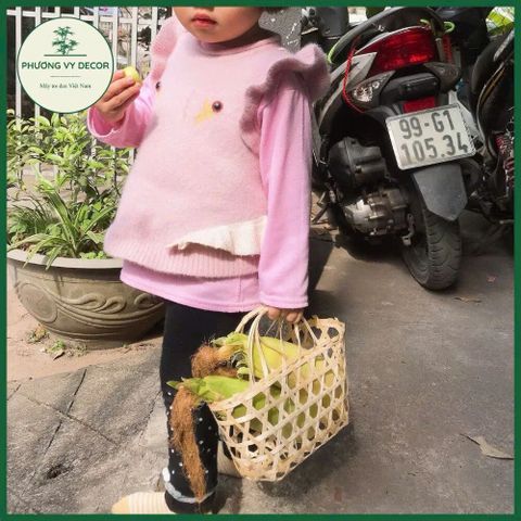 Giỏ Tre Nhỏ Xinh cho Bé - Làn Đi Chợ An Toàn và Phụ Kiện Chụp Ảnh Áo Dài Độc Đáo cho Trẻ Em Dưới 5 Tuổi