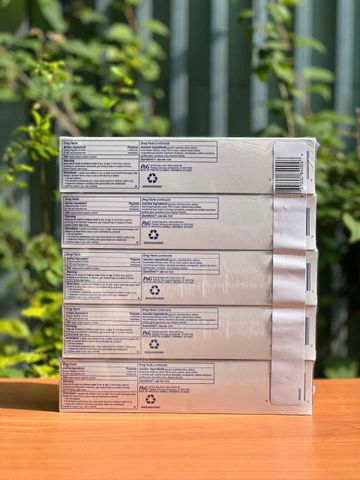Kem đánh răng CREST 3D White Advanced - Trắng sáng 3 chiều, ngăn ngừa vết ố và sảng khoái hơi thở, chăm sóc răng miệng hiệu quả.