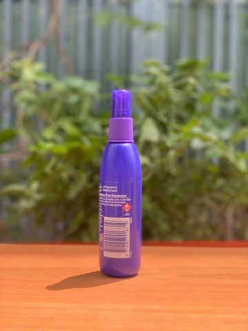 Xịt Khử Mùi Redwin Antiperspirant Không Chứa Nhôm 150ml - Kháng Khuẩn, Dịu Da, Hương Hoa Cúc - Thích Hợp Cho Tất Cả Các Loại Da