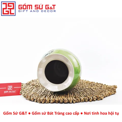 Lọ Hoa Chân Đèn Vẽ 3D Sen Gốm Sứ G&T - Trang Trí Nhà Cửa Sang Trọng và Tinh Tế, Biểu Tượng Thanh Khiết Thiên Nhiên