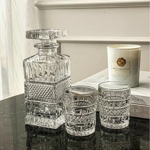 Bộ Bình Đựng Rượu & 6 Cốc Pha Lê Bohemia - Set Đồ Uống Cao Cấp, An Toàn Cho Sức Khỏe, Dung Tích 700ml Và 240ml