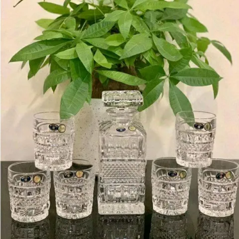 Bộ Bình Đựng Rượu & 6 Cốc Pha Lê Bohemia - Set Đồ Uống Cao Cấp, An Toàn Cho Sức Khỏe, Dung Tích 700ml Và 240ml