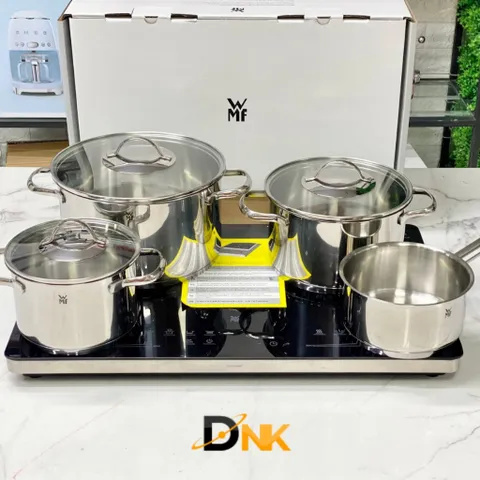 Bộ nồi WMF Aparto 4 món - Inox Cromargan® 18/10, Nắp kính, Đa năng và Bền bỉ cho bếp từ và bếp gas - Dụng cụ nhà bếp cao cấp