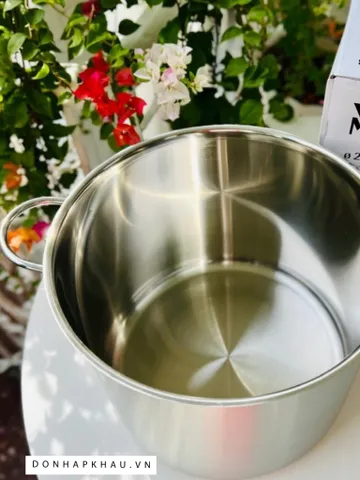 NỒI LUỘC GÀ WMF CROMARGAN 28CM , DUNG TÍCH 14L