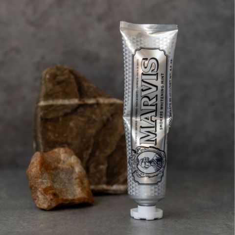 Kem Đánh Răng Marvis Smokers Whitening Mint 85ml - Giải Pháp Làm Trắng Răng Cho Người Hút Thuốc, Chống Đổi Màu, Nụ Cười Sáng Bóng