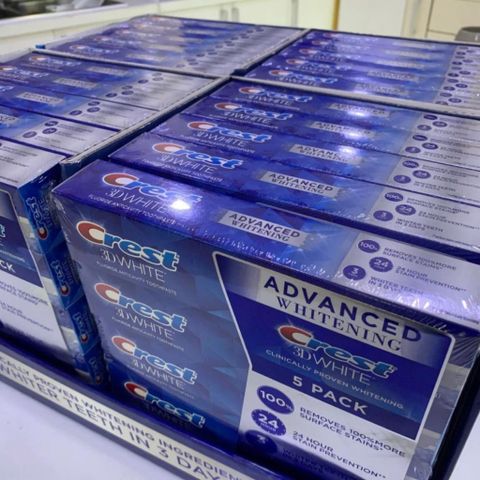 Kem đánh răng CREST 3D White Advanced Triple Whitening