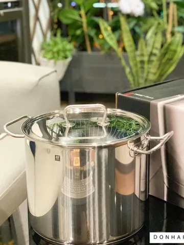 Nồi Luộc Gà Zwilling 14L - Chất Liệu Thép Không Gỉ, Đáy 3 Lớp, Đa Năng Cho Bếp, Lựa Chọn Hoàn Hảo Cho Gia Đình Đông Người