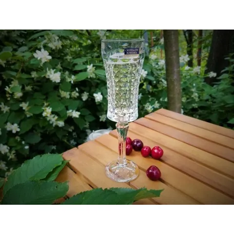 Bộ 6 Ly Vang Bohemia Diamond Kim Cương 200ml - Pha Lê Cao Cấp, Chịu Nhiệt, Thiết Kế Sang Trọng cho Tiệc Tùng và Dùng Hàng Ngày