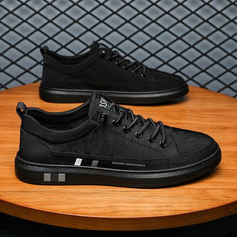 Giày Sneakers Nam Chống Thấm Mẫu Mới 2070 - Vải Polyester Thoáng Khí, Dễ Phối Đồ Đi Học, Đi Chơi, Size 39-44