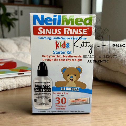 Bộ vệ sinh mũi dành cho trẻ em NeilMed Sinus Rinse - Bình rửa mũi kèm 30 gói hỗn hợp Sodium Chloride và Sodium Bicarbonate