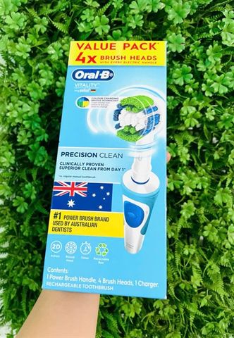 Bàn chãi đánh răng Oral-B Pro Vitality Precision Clean Electric White Toothbrush 300714