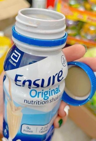 Sữa Ensure nước thùng 16 chai 302797