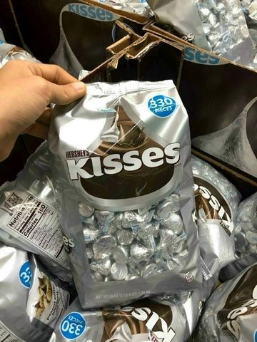 Kẹo Socola Kisses Hershey 1,58 Kg - Socola Sữa Nguyên Chất Thơm Ngon, Quà Tặng Lý Tưởng Cho Mọi Dịp