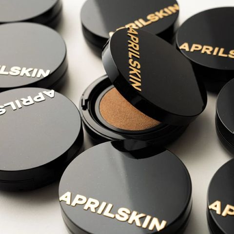 Phấn Nước Aprilskin Black Magic Snow Cushion SPF50+ PA+++ 15g - Phấn Trang Điểm Chống Nắng, Dưỡng Ẩm Cho Da Nhạy Cảm