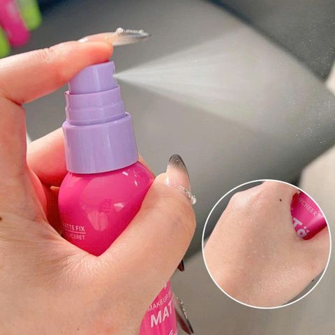 Xịt Khóa Nền Makeup DAZZLE ME Setting Spray 60ml - Giữ Lớp Trang Điểm Lâu Trôi, Cấp Ẩm, Phù Hợp Da Thường và Hỗn Hợp