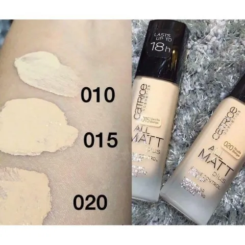 Kem Nền Lì 18h CATRICE All Matt Plus Shine Control 30ml - Kiềm Dầu, Chống Nước, Chứa Vitamin E, Phù Hợp Mọi Tông Da