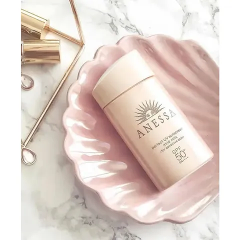 Sữa chống nắng ANESSA cho da nhạy cảm & trẻ em 60ml (Mới) - Nana Shop